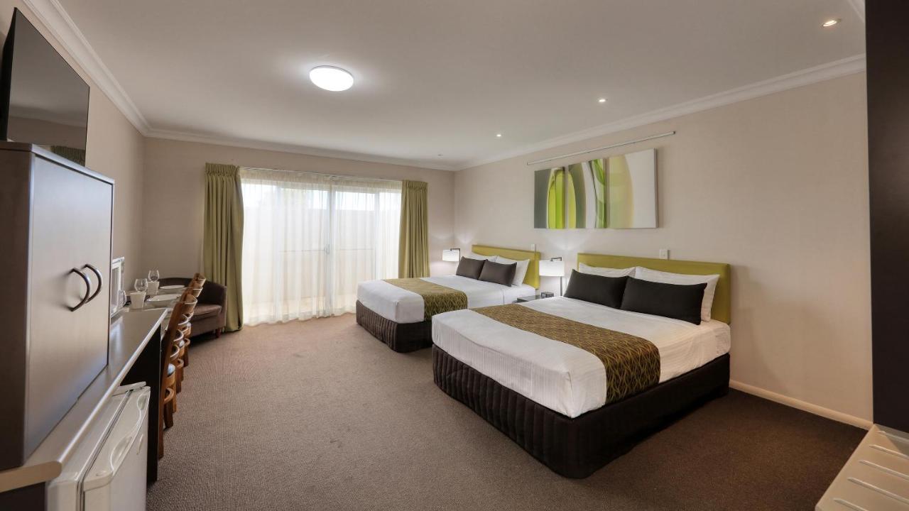 דלבי Drovers Motor Inn מראה חיצוני תמונה